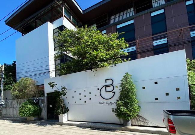 ขายโฮมออฟฟิศ ซอยคู้บอน 31 ถนนรามอินทรา เนื้อที่ 172 ตร.ว. 4 ชั้น 8 นอน 7 น้ำ 1