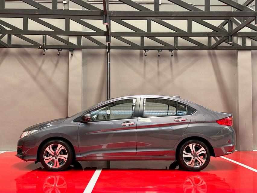 2017 HONDA CITY 1.5 SV รถสภาพสมบูรณ์ พร้อมใช้งาน รถวิ่งน้อย เข้าศูนย์ตรงระยะ ไม่เคยมีอุบัติเหตุครับ