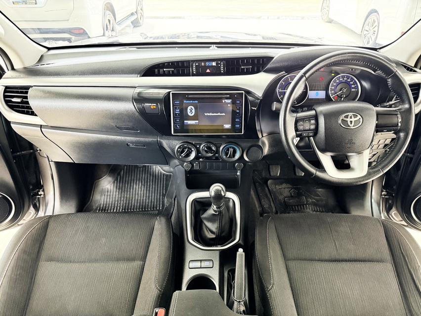 Toyota Hilux Revo 2.4 E Plus Prerunner (ปี 2019) Pick up MT - 2WD 14