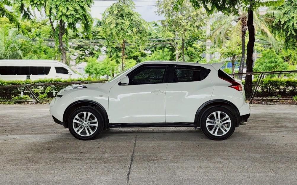 Nissan Juke 1.6 V auto ปี 2013 จด 2015