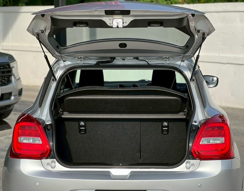 ปี 2018 SUZUKI SWIFT 1.2 GLรถสวย วิ่งน้อย ไมล์ 64,915 กิโลเท่านั้น รถมือเดียว คู่มือบุ๊คเซอร์วิสครบ  14