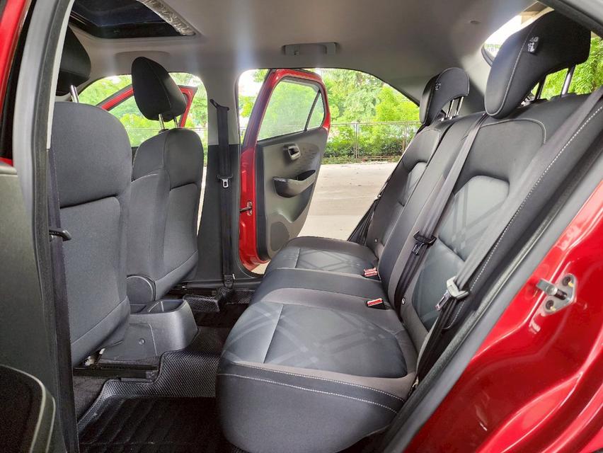 MG 3 1.5 X Sunroof AT ปี 2019 รถสวยไมล์น้อย  16