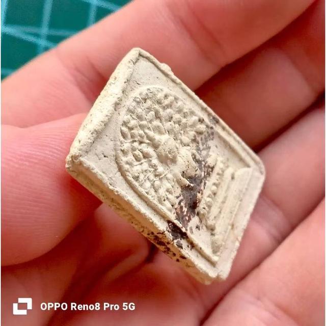 พระปรกโพธิ์หลวงพ่อเงินดอนยายหอม 3