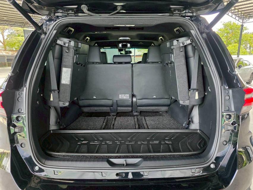 Toyota Fortuner 2.8 Legender 4WD ปี 2023 16