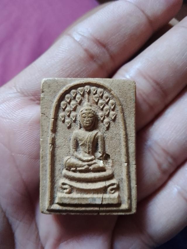 สมเด็จปรกโพธิ์21ใบหลวงพ่อกวย