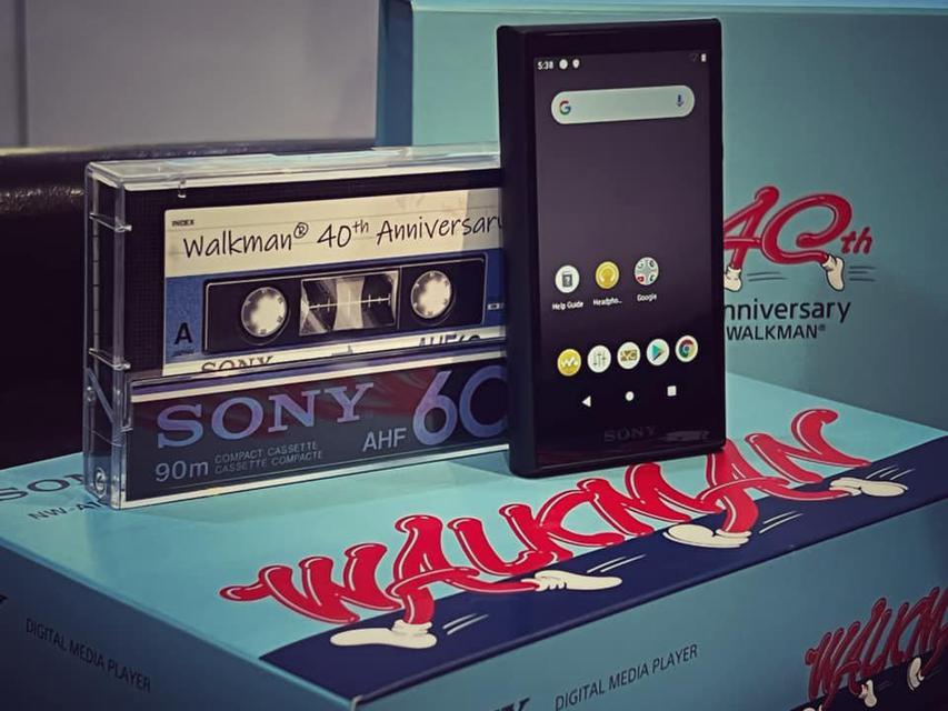 Sony Walkman NW-A100TPS 40th Anniversary Walkman ศูนย์ไทย สภาพสวยมาก เหมาะแก่การสะสม ใครหารีบจัด เพียง 11,900 บาท  2