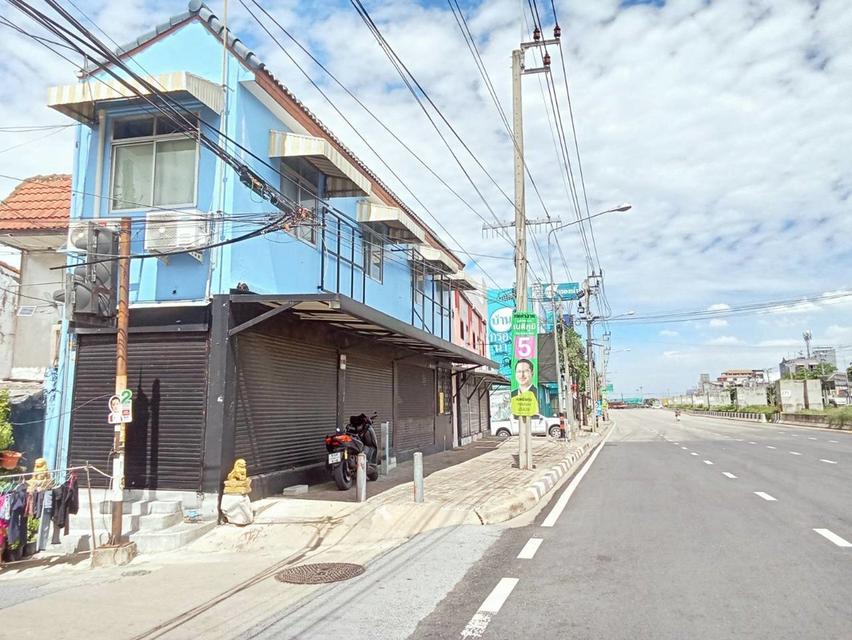 ขายบ้านทาวน์เฮ้าส์ 2 ชั้น หมู่บ้านนวลจันทร์ 4