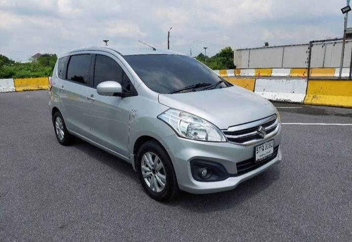 Suzuki Ertiga ปี 2015 3