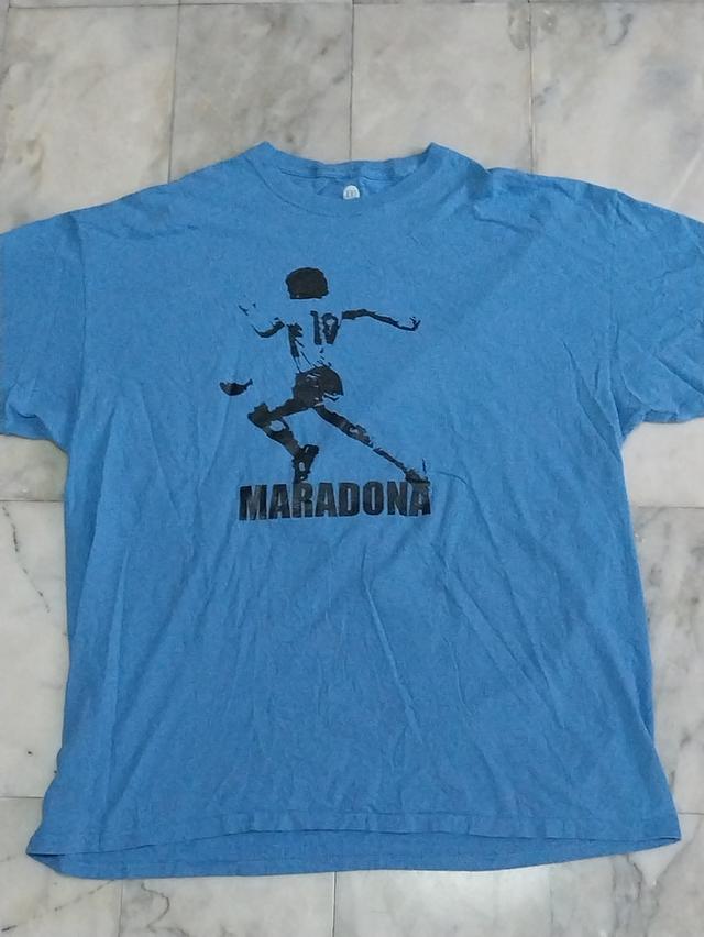 เสื้อยืดแขนสั้น แนวอดีตนักฟุตบอลชาวอาเจนติน่า Vintage Diego Maradona Agentina Soccer Legend แท้ มือสอง สภาพดี ของพร้อมส่งครับ รูปย่อยที่ 1