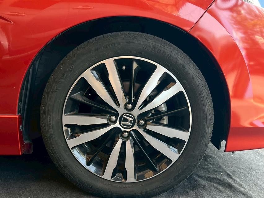 รถบ้าน มือเดียวป้ายแดง ฟรีดาวน์ได้ 14