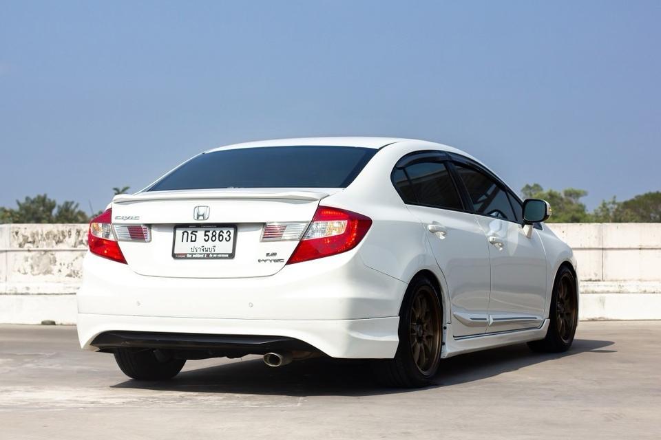 HONDA Civic FB 1.8E i-VTEC 5A/T 4