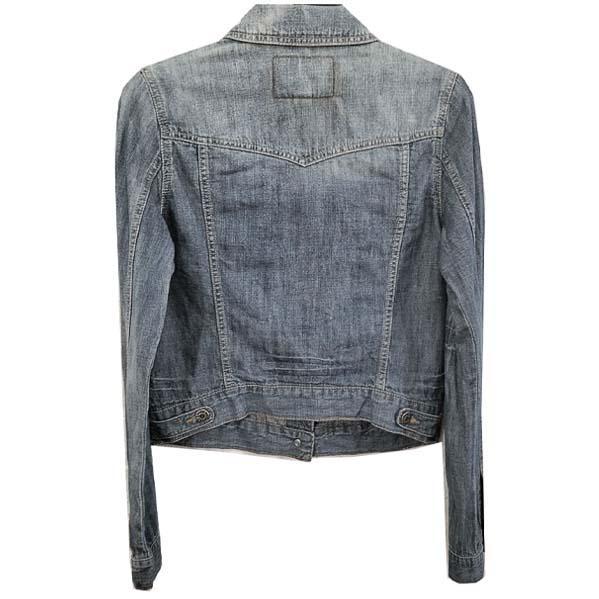 Guess Jeans ป้ายหนัง ลิมิเตทมาก ผ้าเบาไม่หนา ลายผ้าชัดสุด ๆ มีกระเป๋าอก ผ้านุ่มใส่สบาย พร้อมส่ง ไม่ต้องรอ