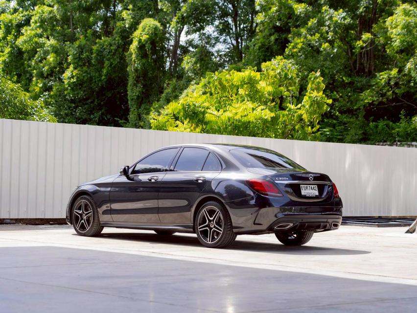Mercedes Benz C300e AMG SPORT ปี จด 2022