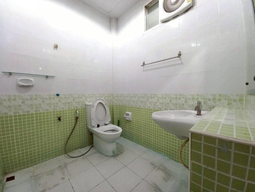 ขายบ้าน 2 ชั้น หมู่บ้านไทยสมบูรณ์3 คลอง3 ใกล้ตลาดไทยสมบูรณ์ 6