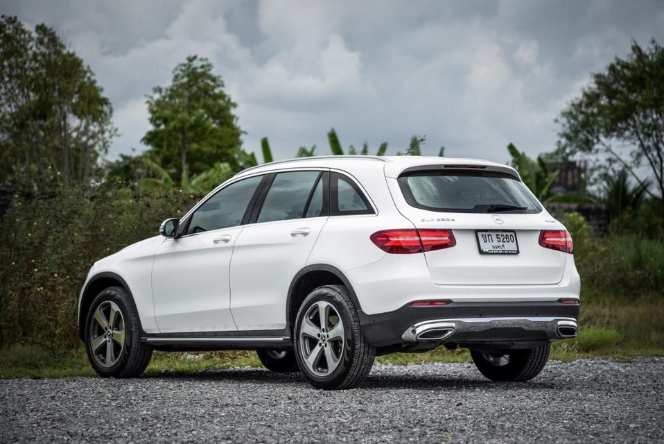 Benz GLC250d 4Matic AT 2017 🚗💨 รหัส CBL5260 2