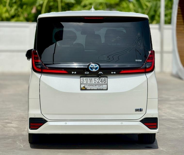 ขาย Toyota Noah 1.8Hybrid SZ ปี22 6