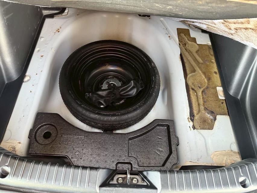 Mazda 2 1.3 High Sedan AT ปี 2015 20