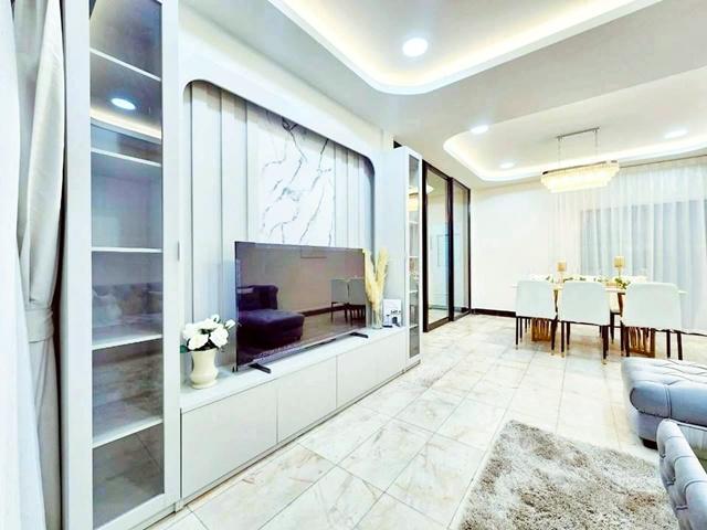 พระราม 9 600 มMRTพระราม9 700ม.เซ็นทรัล ให้เช่าบ้านหรู 3 ชั้น ดาดฟ้า 255ตร.ม. 22 ตร.วา. 6นอน 4 น้ำตกแต่งครบ หรูหรา จัดเต็ 4