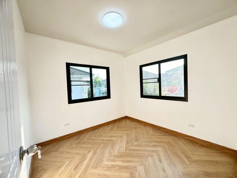 หมู่บ้านพฤกษ์ลดา คลองถนน วงแหวน–รัตนาธิเบศร์ บ้านเดี่ยว 2 ชั้น  ถนนเมน ตกแต่งใหม่พร้อมอยู่ โครงการ (Land & Houses) 15