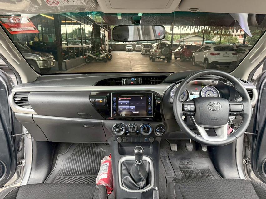 TOYOTA REVO 2.4 E PLUS 4WD DOUBLECAB ปี 2020  6