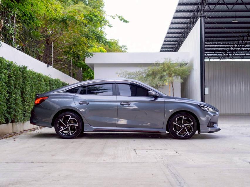 Mg 5 1.5X ปี จด 2022  3