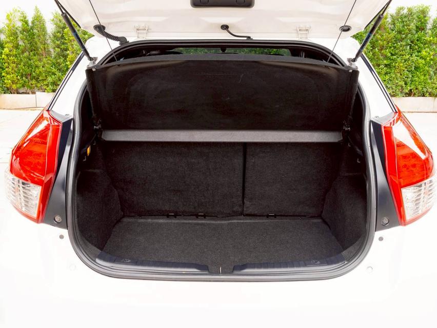 Toyota Yaris 1.2G ปี 2013 13