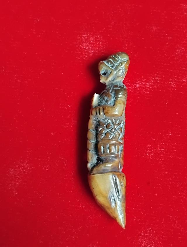 พระบ้านเก็บเก่า เครื่องราง องค์ละ 600 บาท