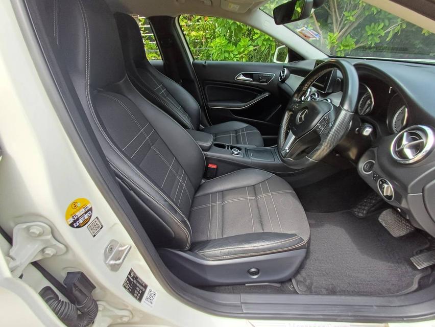 2016 BENZ GLA200 สภาพสวยจัด NOT ไม่ขยับ สีเดิมทั้งคัน ไม่แก๊ส ไม่ชน 14