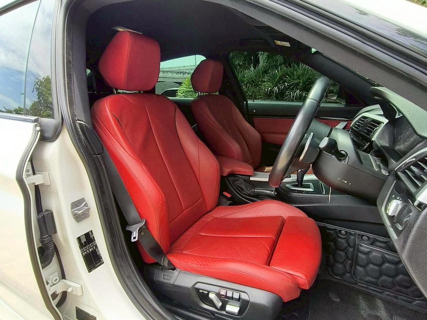 รหัสรถ KPC53 ✴️#BMW 320d GT M sport Lci Top ปี 2019 สีขาว  ที่พิเศษสุดๆ Bsi  10 ปี ✴️ 7