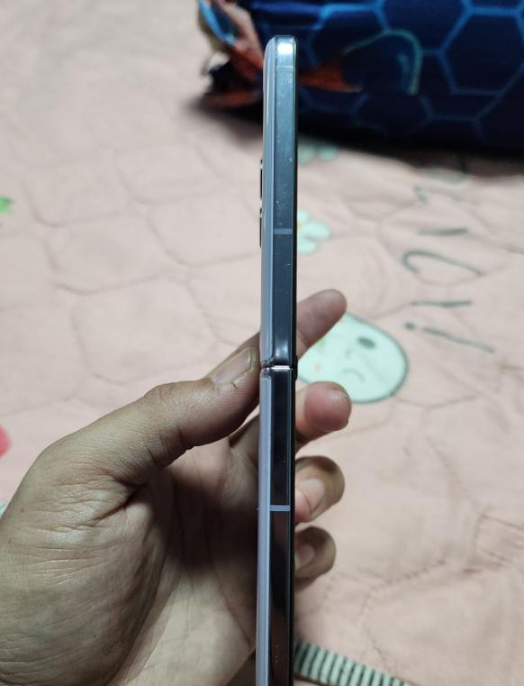 Oppo Find N2 Flip มือสองราคาถูก 5