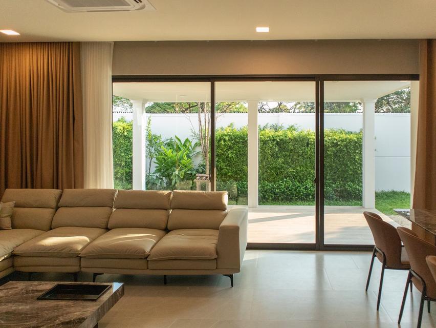 ให้เช่าบ้านใหม่หรู บ้านเดี่ยว 2 ชั้น  สไตล์ Modern Luxury  Mantana Bangna Km.15 12