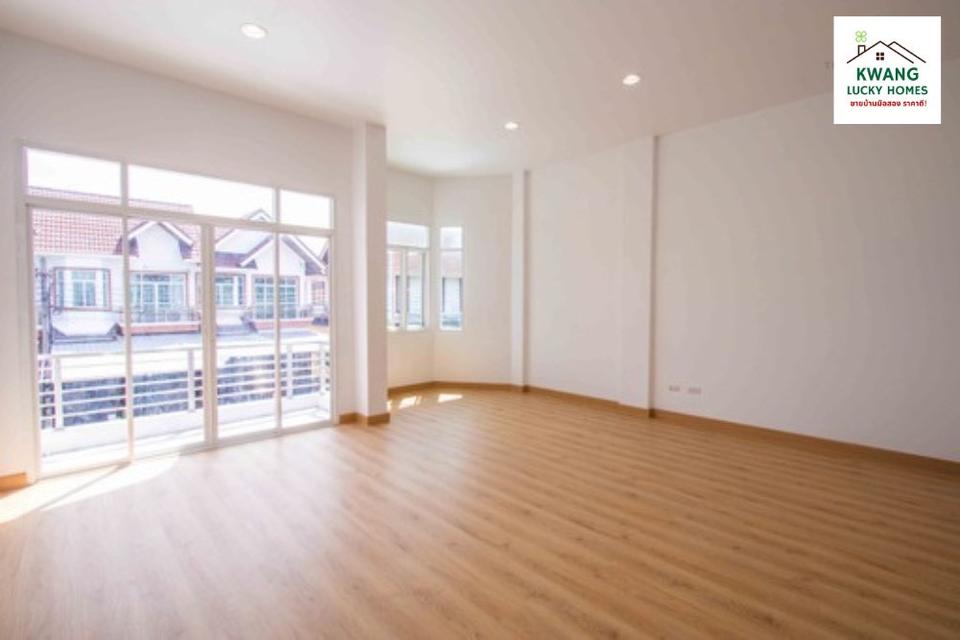 บ้านทาวน์โฮม ใกล้ BTS ปุณณวิถี 4