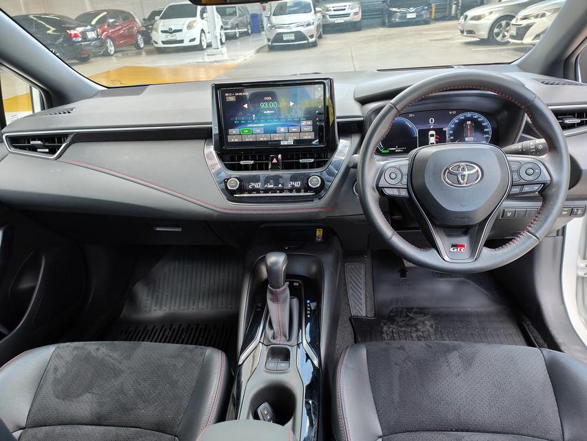 Toyota Corolla Altis 1.8 Hev GR Sport AT  8
