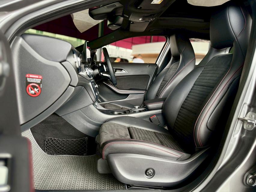 ปี 2019 GLA250 AMG DYNAMIC TOP OPTION  16