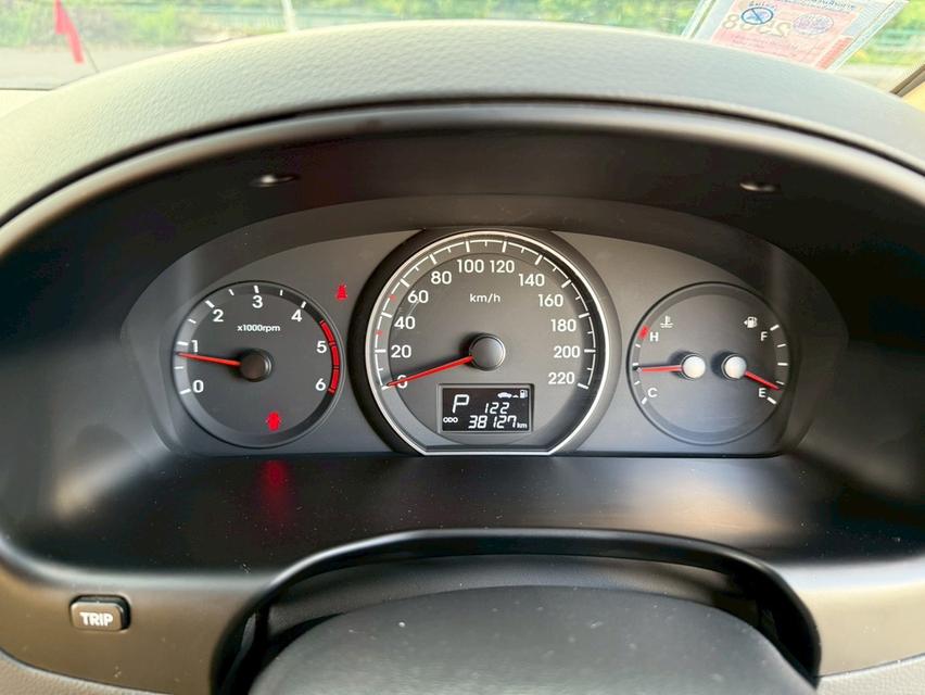 HYUNDAI H-1 2.5DELUXE AT ปี 2021 สีดำ 16