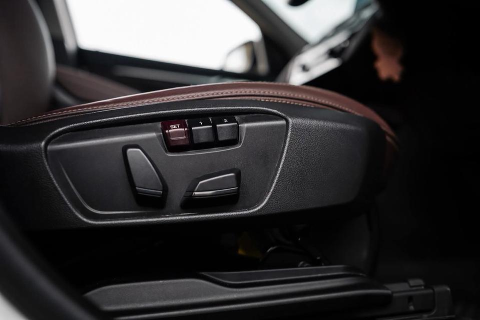 BMW X1 sDrive18i xLine ปี 2016 รูปที่ 15