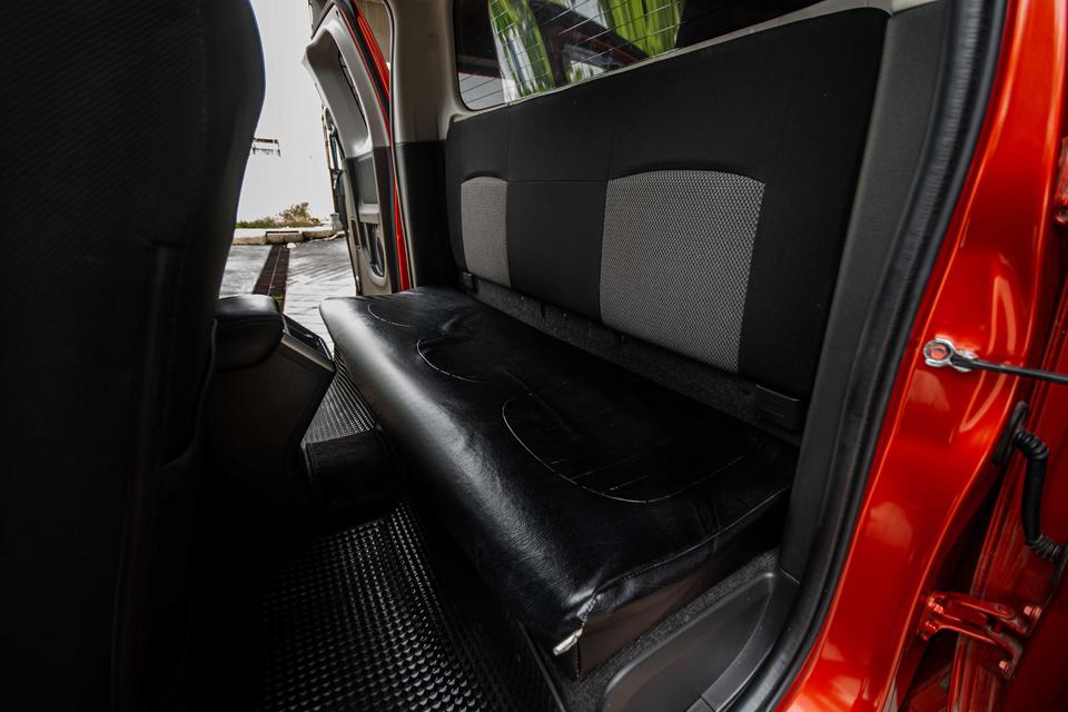 รูป ปี 2019 Mitsubishi Triton 2.5GLS Plus Cab MT สีส้ม 6