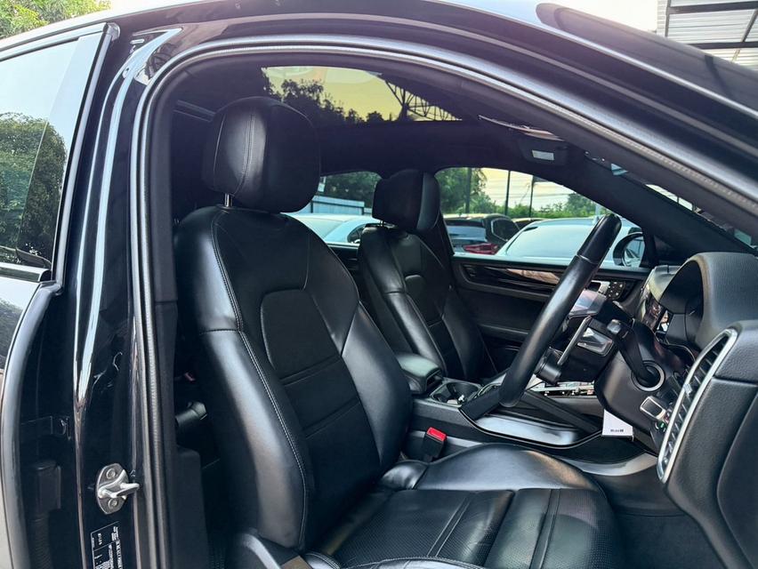 รหัสรถ AVA2552 ❄️ Porsche Cayenne E-hybrid Coupe ปี 2022 Full Option รูปที่ 15