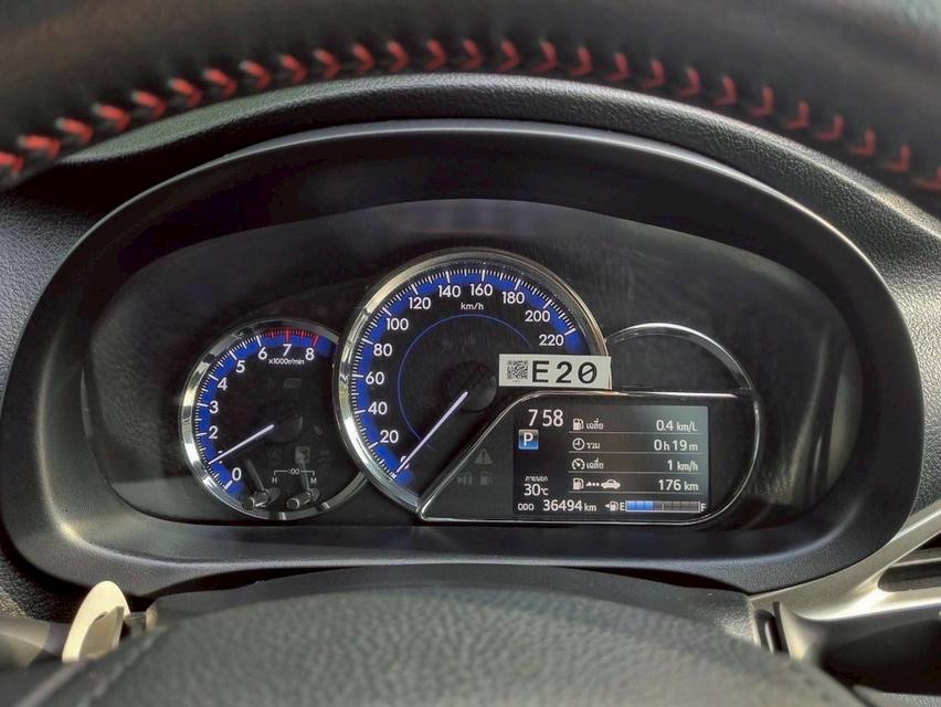 Toyota Yaris 1.2 High Cross ปี 2020   18