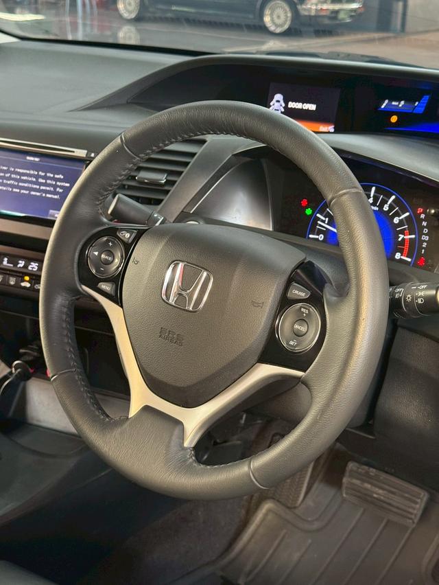 HONDA CIVIC 1.8 ES ปี 2014 ไม่มีชน จมน้ำ ไมล์แท้  พาช่างมาเช็คได้เลย บุ๊คเซอร์วิสครบ เช็คศูนย์ทุกระยะ 9