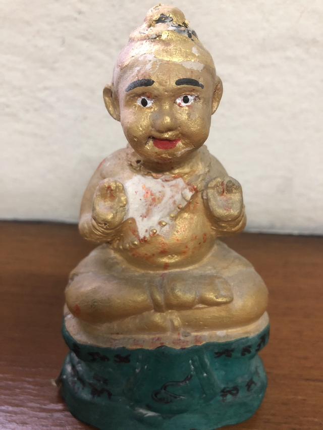 กุมารทอง ตุ๊กตาทอง ฐาน 9 เทพนิมิตร หลวงปู่แย้ม วัดสามง่าม ปี 2548 พิมพ์กลาง หลังตรง ยุคต้น นัดรับ บางบอน 1