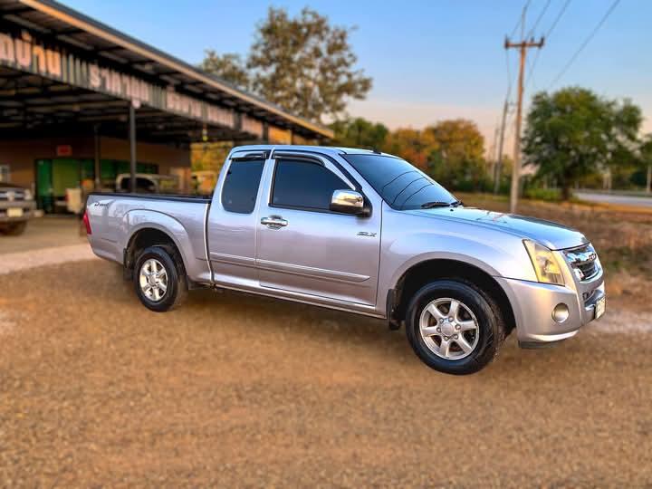 Isuzu D-Max  พร้อมใช้งาน 3