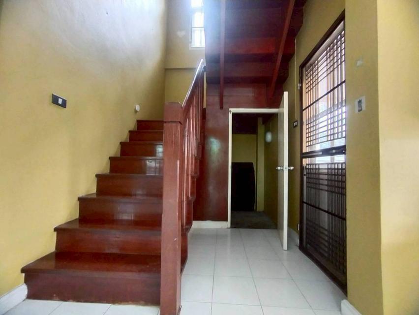 ขาย ถูกสดๆบ้านแฝดอารมณ์บ้านเดี่ยว ทำเลดีใกล้เมือง หมู่บ้านบุรีรมย์ คลองสี่ ลำลูกกา หลังมุมพื้นที่เยอะ 8