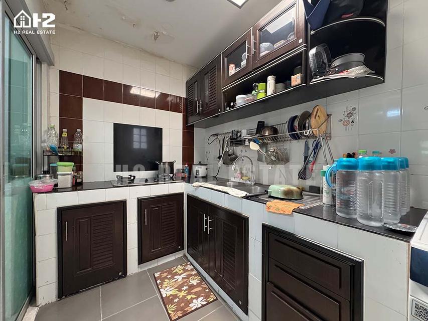 ขายทาวน์เฮ้าส์ หมู่บ้านเดอะคอนเนค แจ้งวัฒนะ2 (The Connect Chaengwattana2) นนทบุรี  อยู่ในเมืองทองธานี ใกล้รถไฟฟ้าสายสีชมพู 8