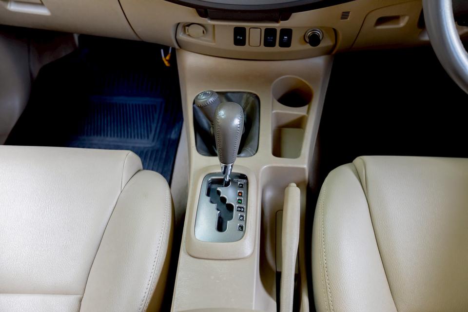 TOYOTA FORTUNER 3.0V 4WD สีเทา เกียร์ออโต้ ปี 2011   19