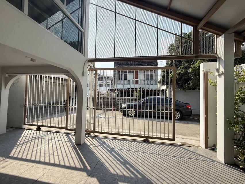 Home Office, 2.1 KM from BTS Bangchak 4