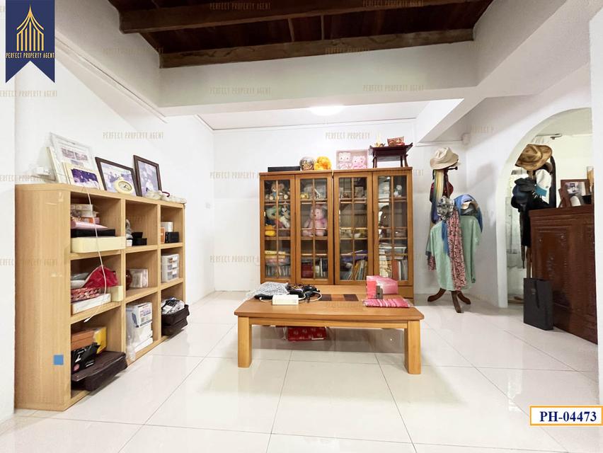 บ้านเดี่ยว 2 ชั้น ซอยเพชรบุรี พร้อมที่ดิน 57 ตารางวา 11