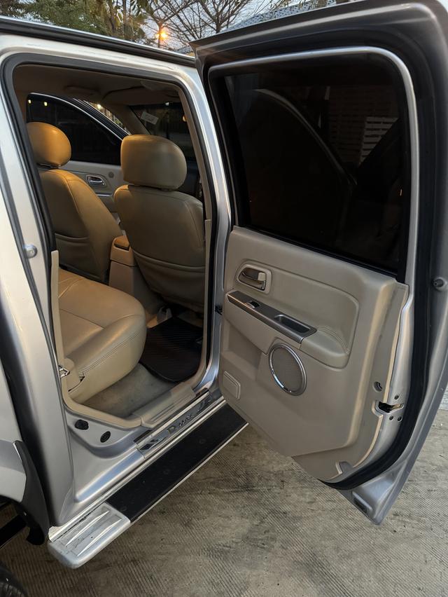 รถบ้านแท้มือเดียว สภาพเดิม เบาะหนังจากศูนย์ Isuzu D-MAX 2.5 Cab-4 Super Titanium ปี 2010 รูปที่ 8