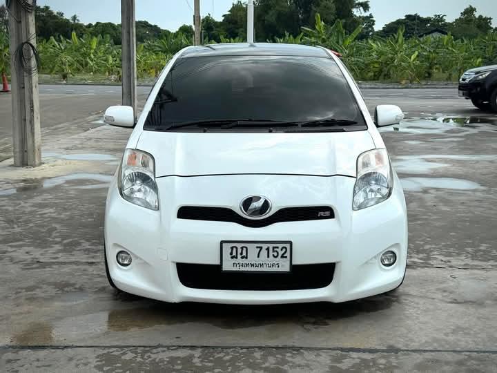 Toyota Yaris ปี 2010 2