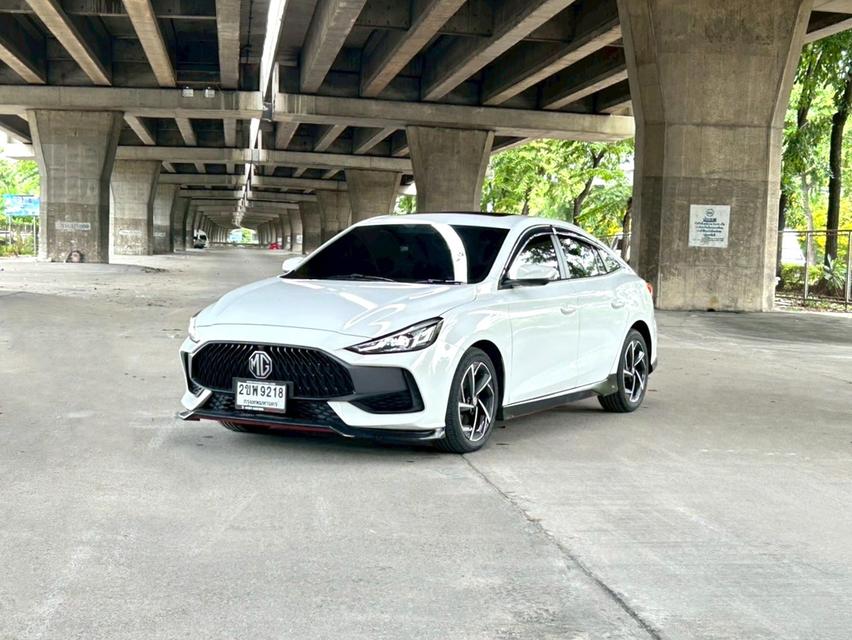 ขายรถ MG5 1.5X Sunroof NEW ปี 2022 สีขาว เกียร์ออโต้